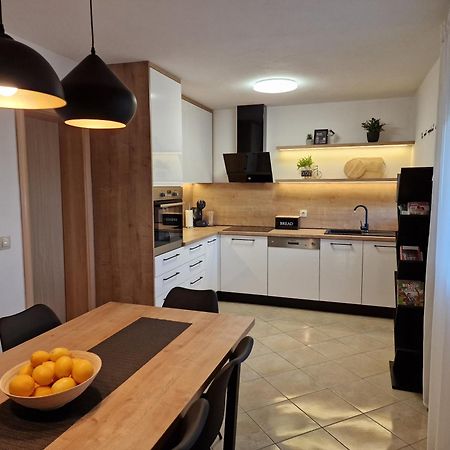 Holiday Home Near Trogir Kastel Stafilic Luaran gambar