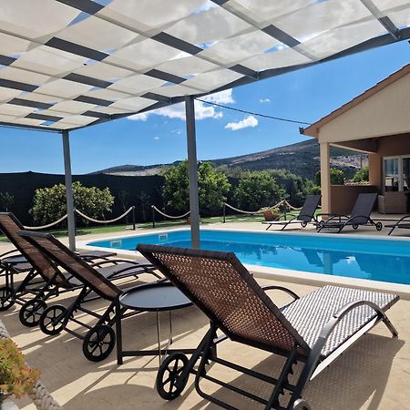 Holiday Home Near Trogir Kastel Stafilic Luaran gambar
