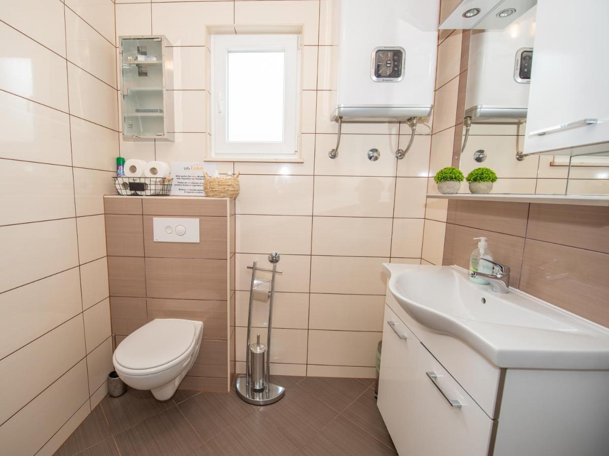Holiday Home Near Trogir Kastel Stafilic Luaran gambar