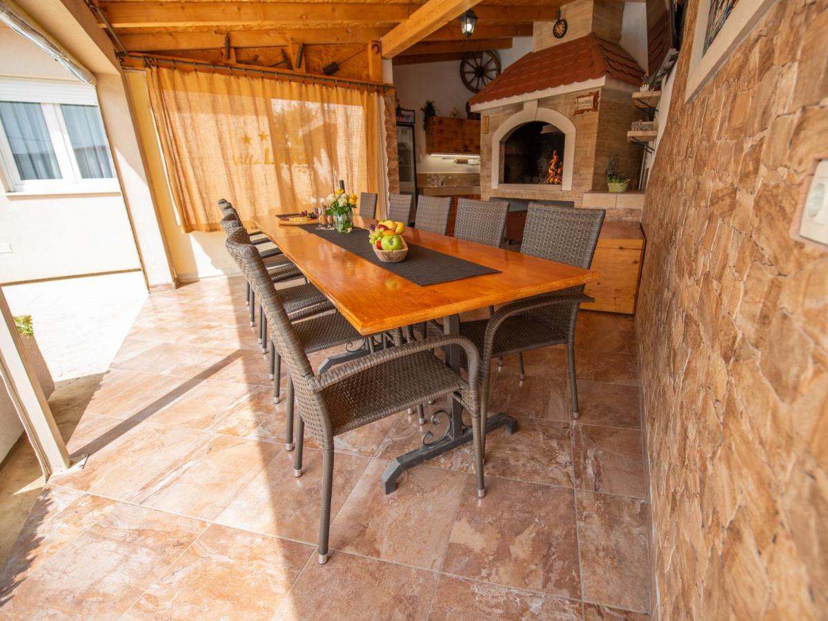 Holiday Home Near Trogir Kastel Stafilic Luaran gambar