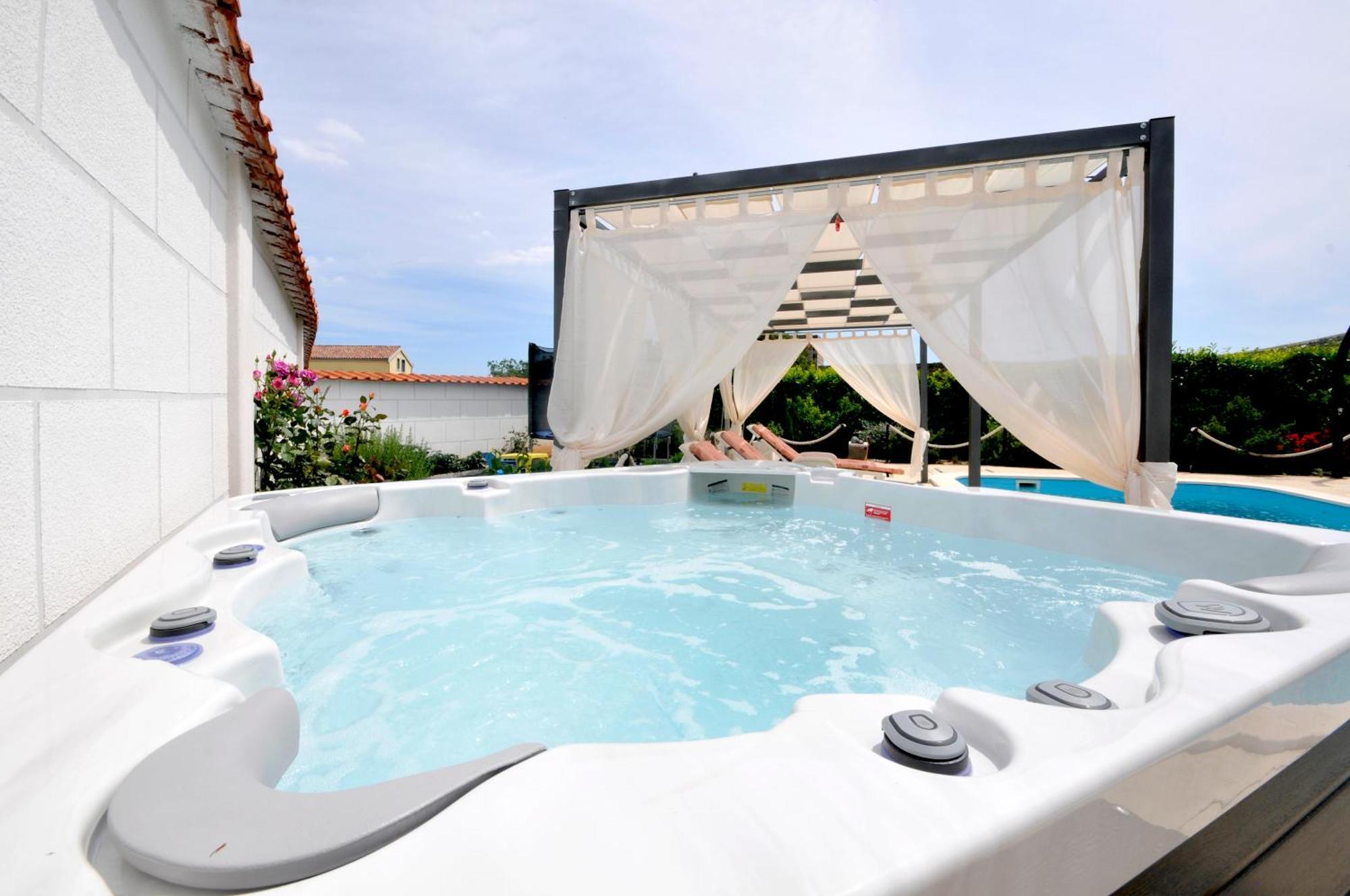 Holiday Home Near Trogir Kastel Stafilic Luaran gambar